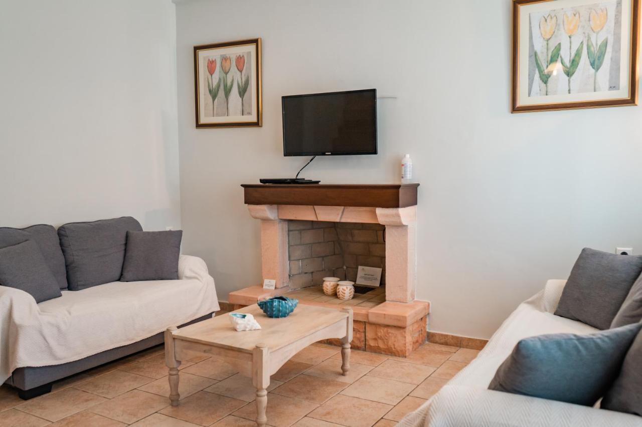 Pyramid City Villas Agios Spyridon  Buitenkant foto